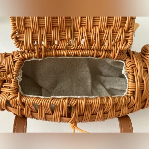 Tommy Bahama woven Crocodile bag - NWT - Picture 3 of 3